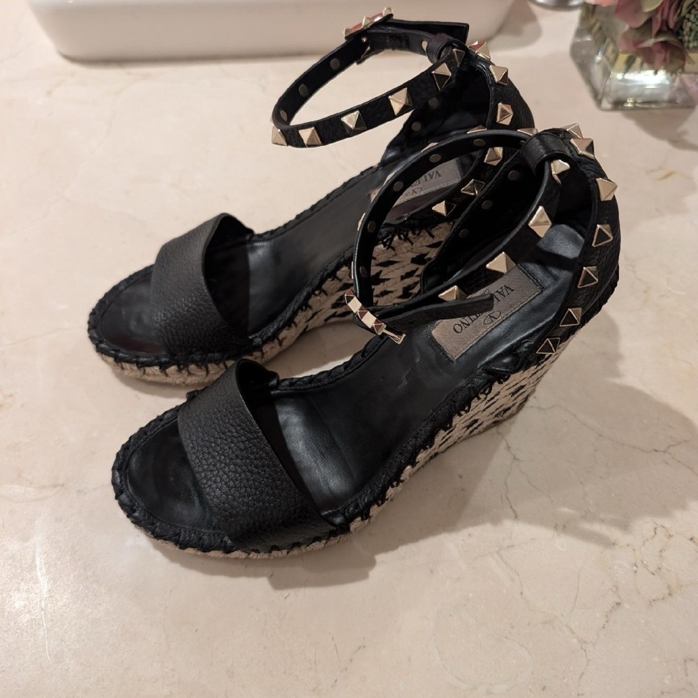 Valentino 7.5